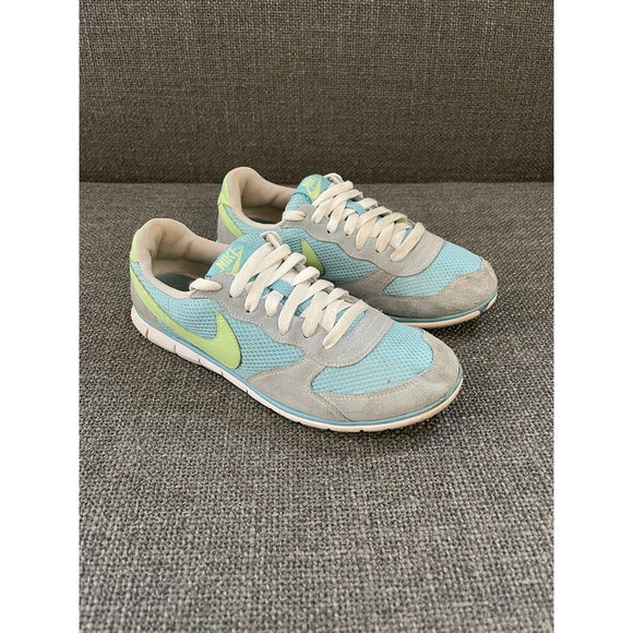 Nike Shoes - Womens Nike Sneakers Size 8 Blue Green Lace Up Walking Shoes